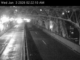 Live traffic camera view: Queensboro Bridge upper level, sourced from NYC DOT
